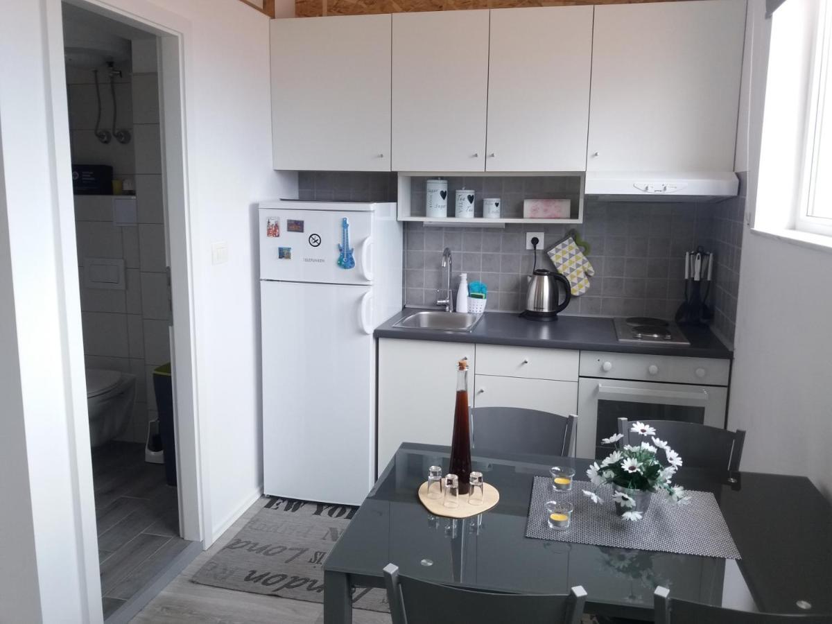 Apartman Luka Kastela Luaran gambar