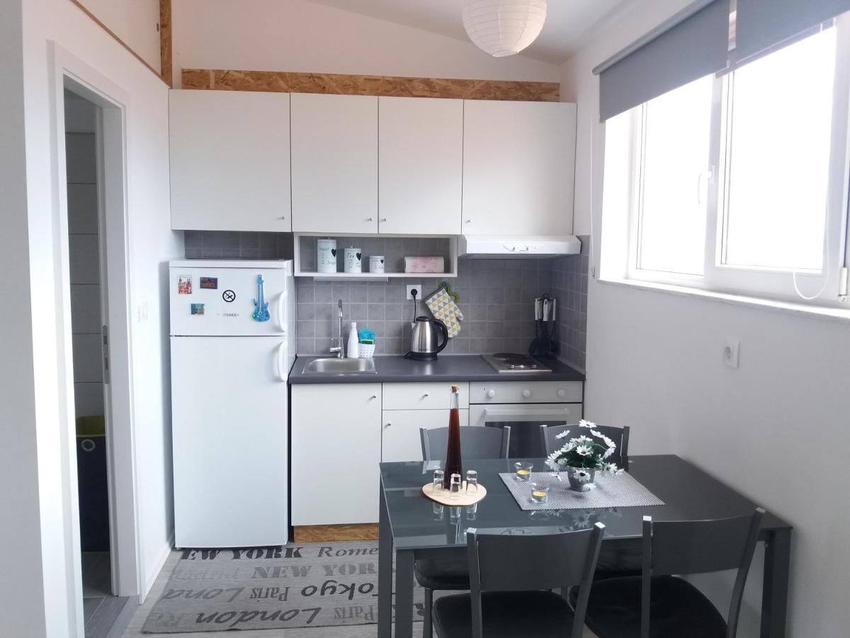 Apartman Luka Kastela Luaran gambar